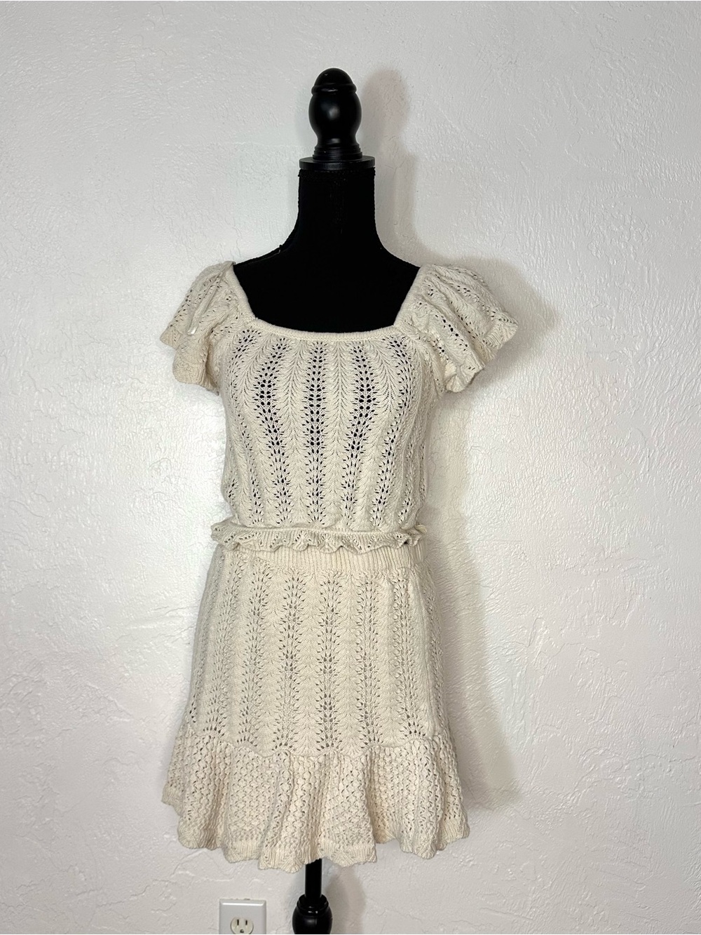 Freshman 1996 cream crochet skirt set